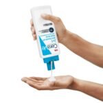 CeraVe 2-in-1 Anti-Dandruff Hydrating Shampoo and Conditioner – 355ml - Image 4