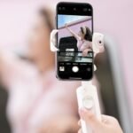 hohem iSteady V2S 3-Axis Smartphone Gimbal Stabilizer AI Smart Tracking - pink - Image 3