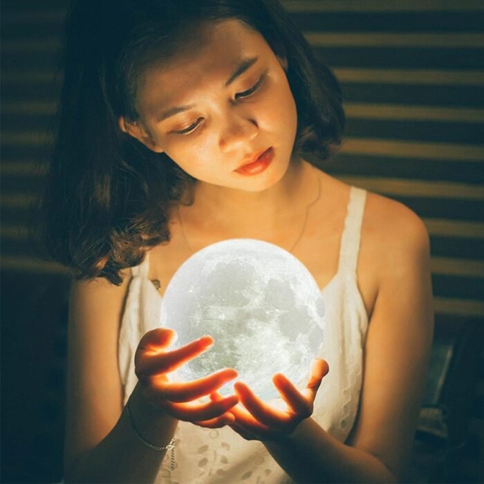 3D Moon Lamp 16 Colors Remote & Touch - 15 cm - Image 5