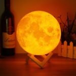 3D Moon Lamp 16 Colors Remote & Touch - 15 cm