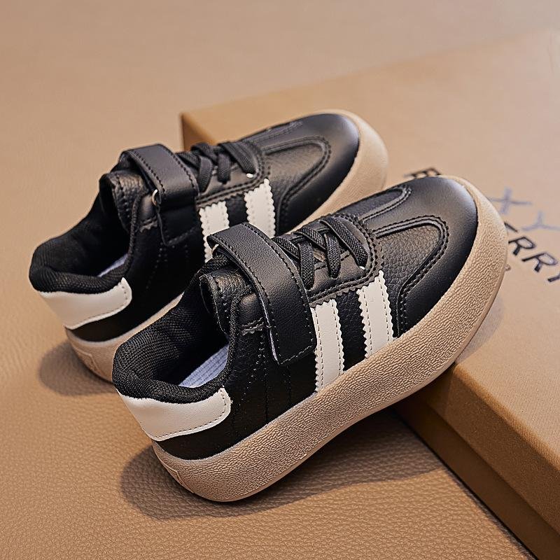 1f48e9f0-a19e-46b0-9476-eb8cffcb984f Imported China Urban Explorer Kids Casual Sneakers - Image 1