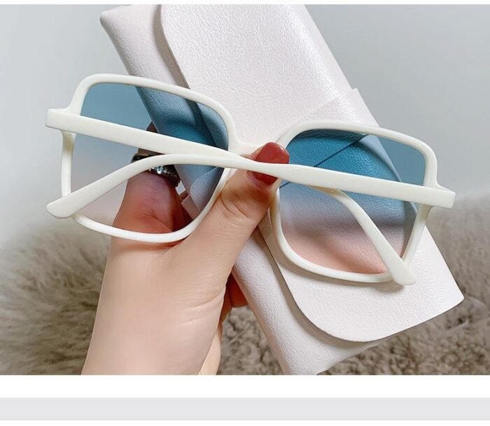 Multiplex Beautiful Stylish Modern Sunglasses for Women - Image 8