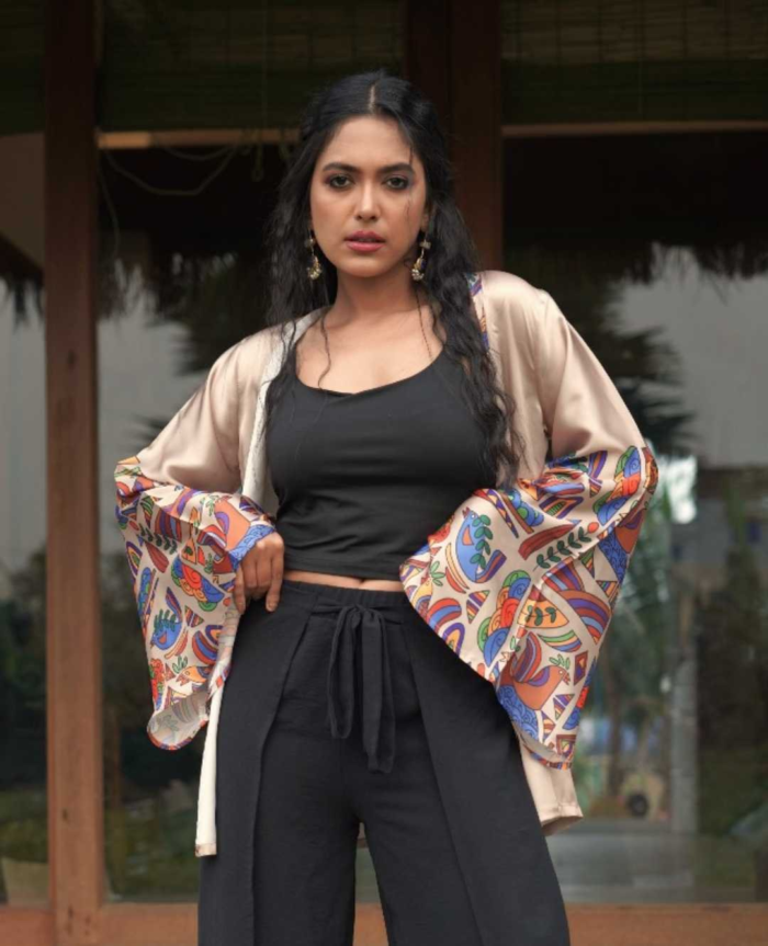 Birds of a Feather Silk Shrug – Ethereal Flutter - Image 3